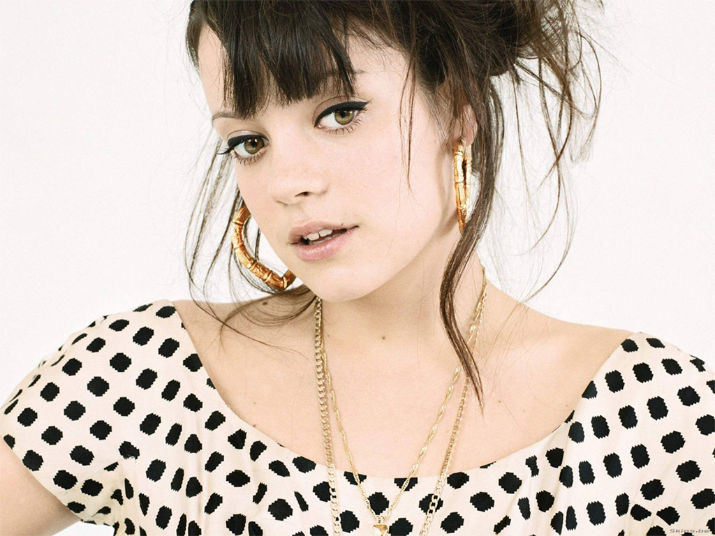 lily-allen-air-balloon