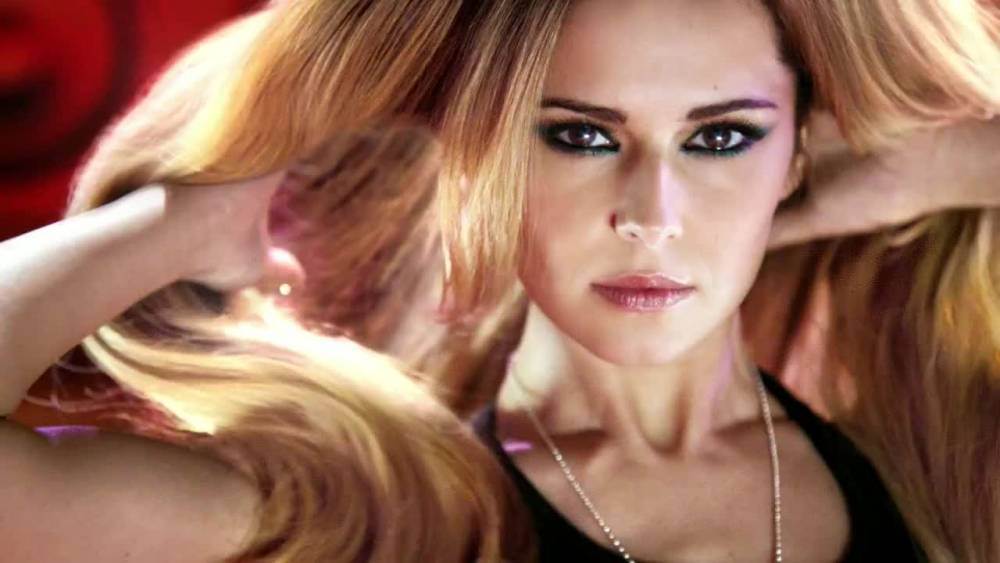 New Feria Hair Colour by L'Oreal Paris Official TV Advert featuring Cheryl Cole