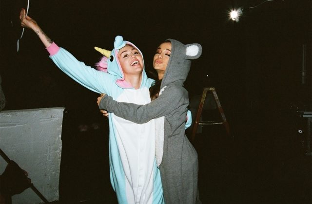 miley cyrus ariana grande dont dream its over