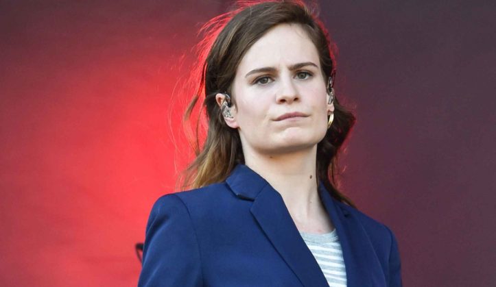 2048x1536 fit christine and the queens alias heloise letissier au festival osheaga a montreal canada le 2 aout
