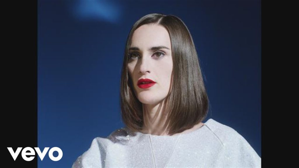 yelle completement fou video