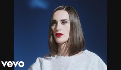 yelle completement fou video